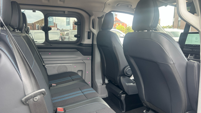 Ford Transit Custom 320 L1 Petrol Fwd 2.5 PHEV 232ps H1 Double Cab Van Sport Auto [NI] - Image 18